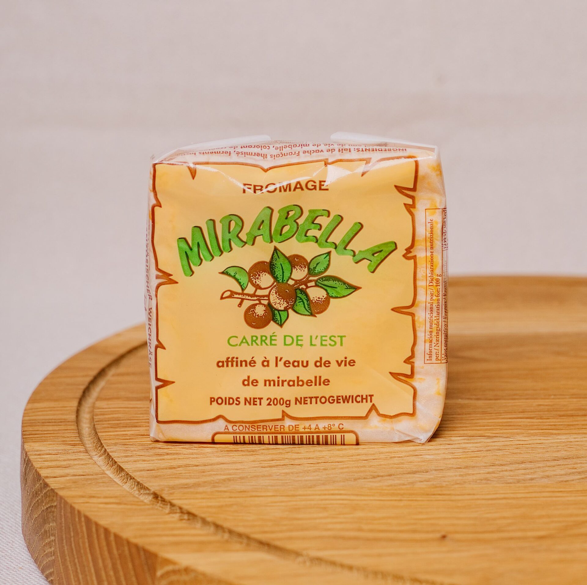 Francuski ser Mirabella Carré de l’Est / ser dojrzewający w mocnym alkoholu z mirabelek 200g