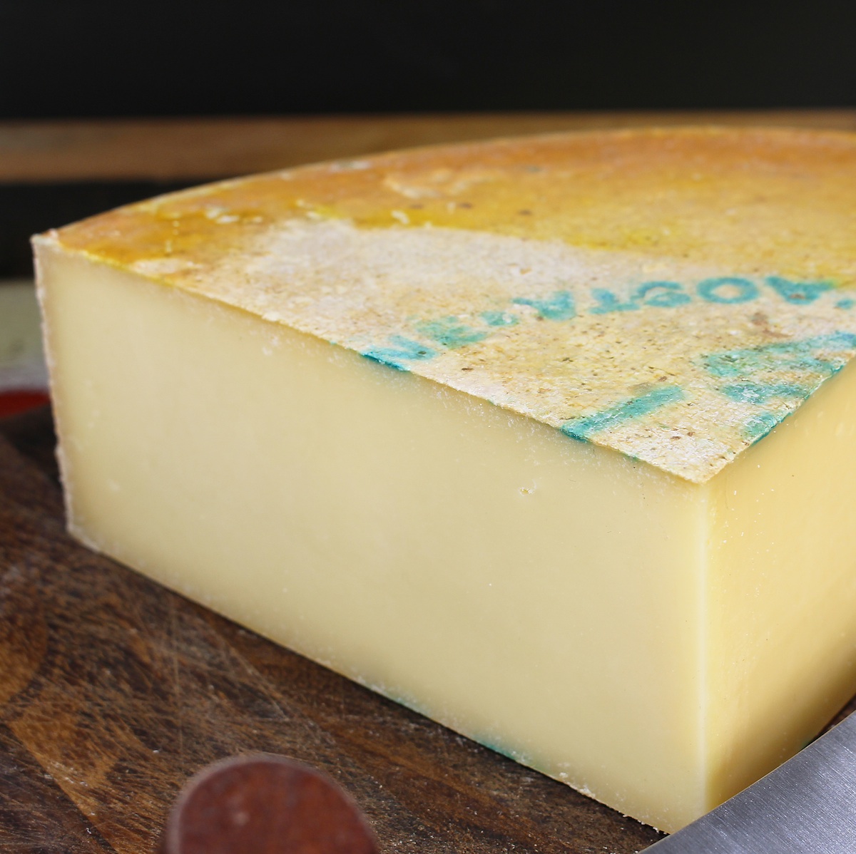 Ser włoski Fontina DOP / Fontina z serowarni Lo Copafen